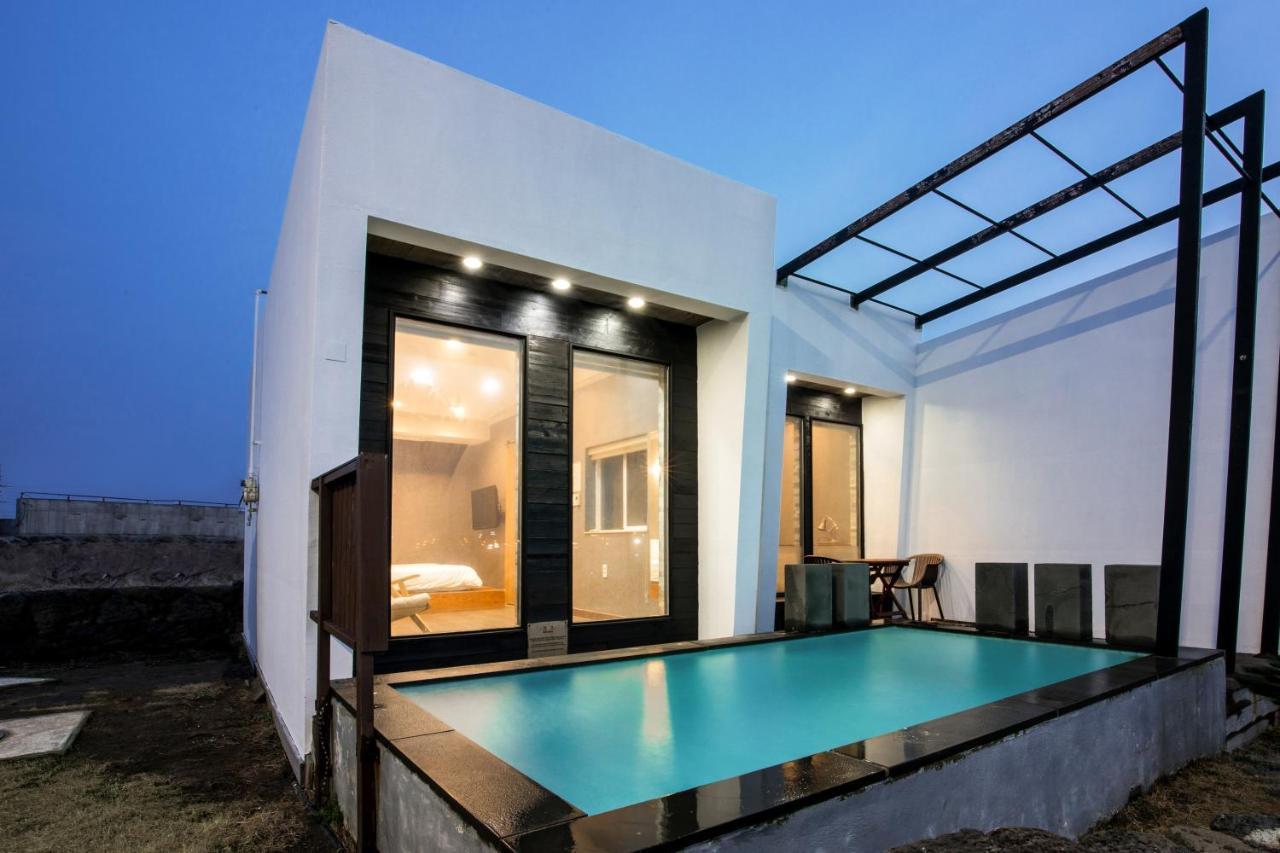 Aqua Beautique Poolvilla Jeju Exterior foto