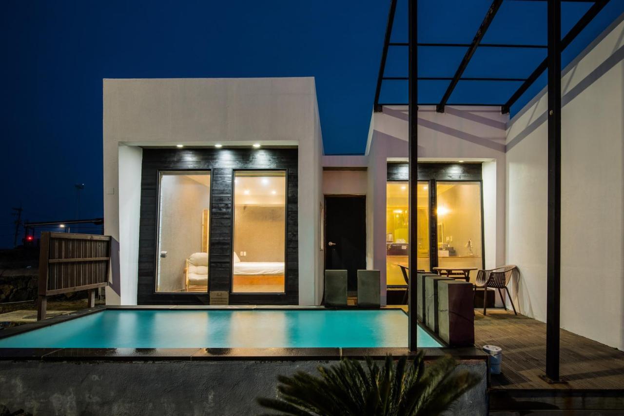Aqua Beautique Poolvilla Jeju Exterior foto