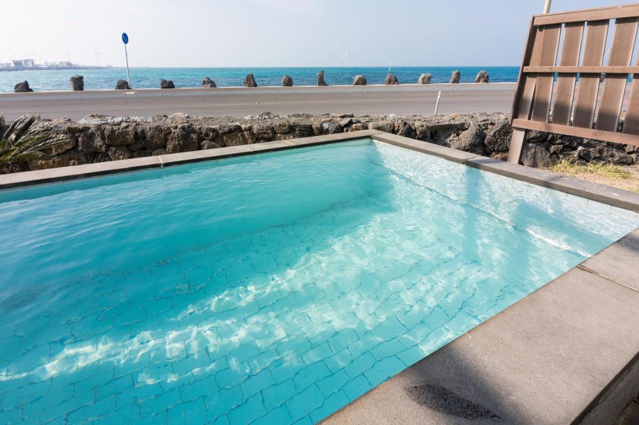 Aqua Beautique Poolvilla Jeju Exterior foto