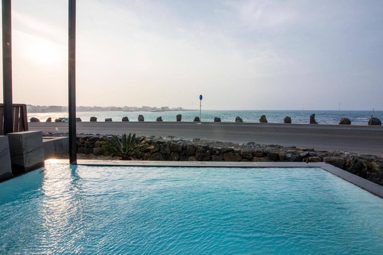 Aqua Beautique Poolvilla Jeju Exterior foto