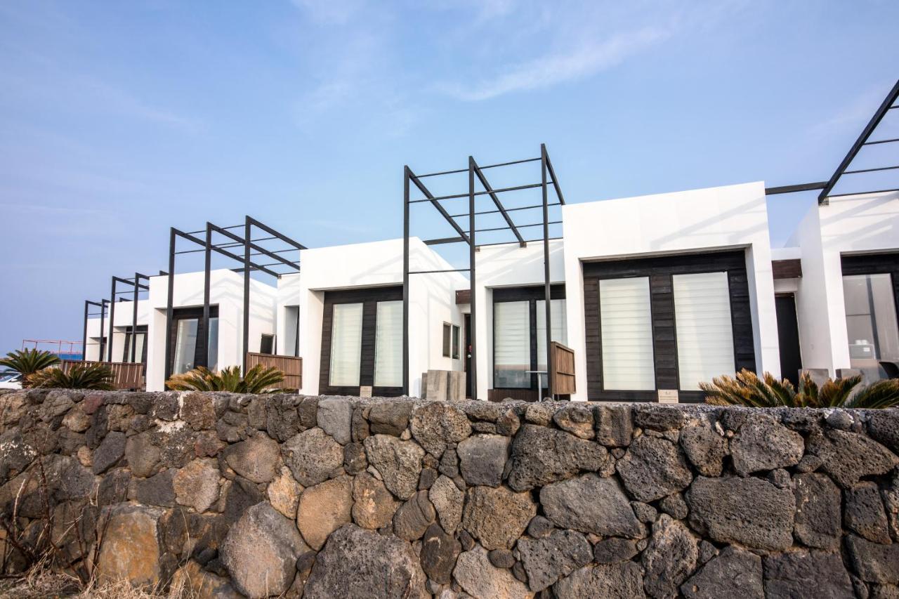 Aqua Beautique Poolvilla Jeju Exterior foto